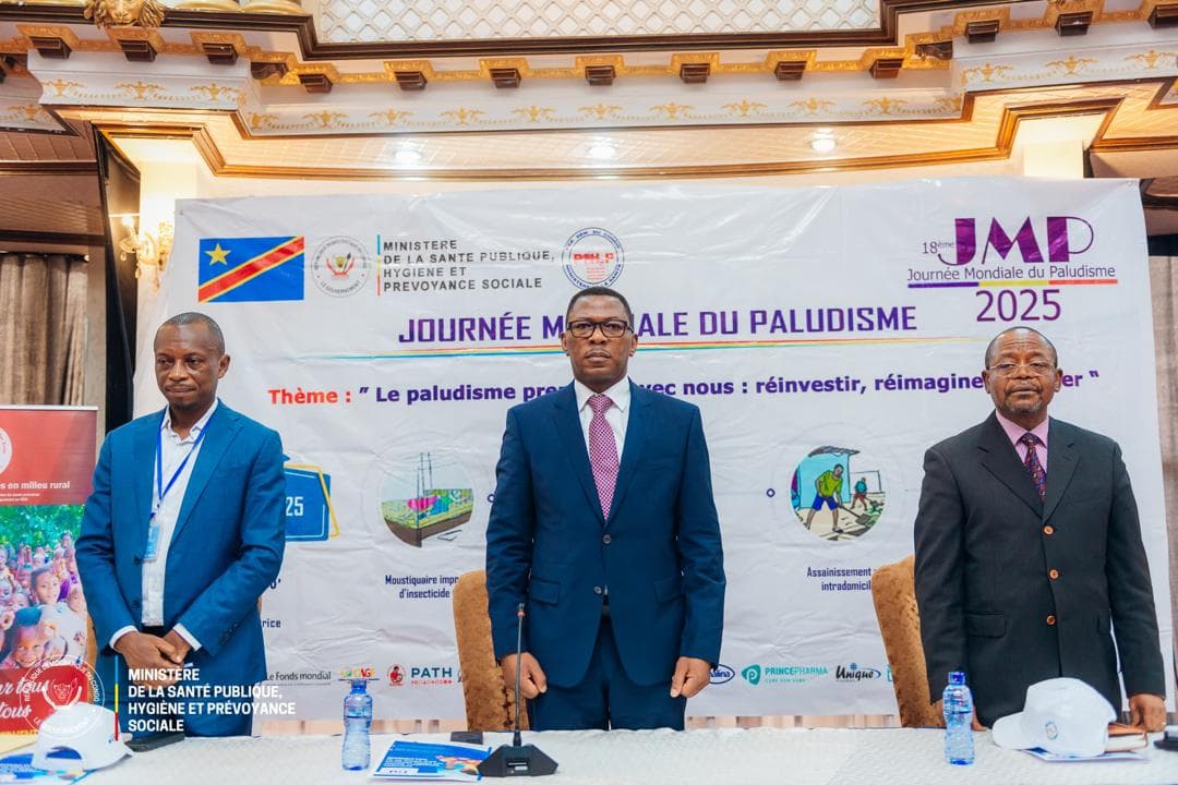 Group of officials at the Secretariat General