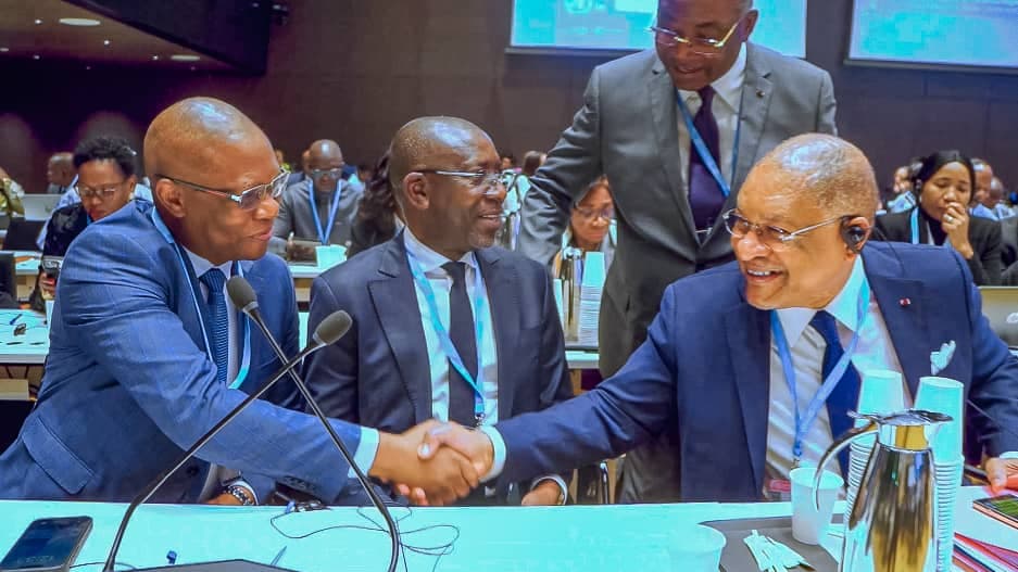 Group of officials at the Secretariat General