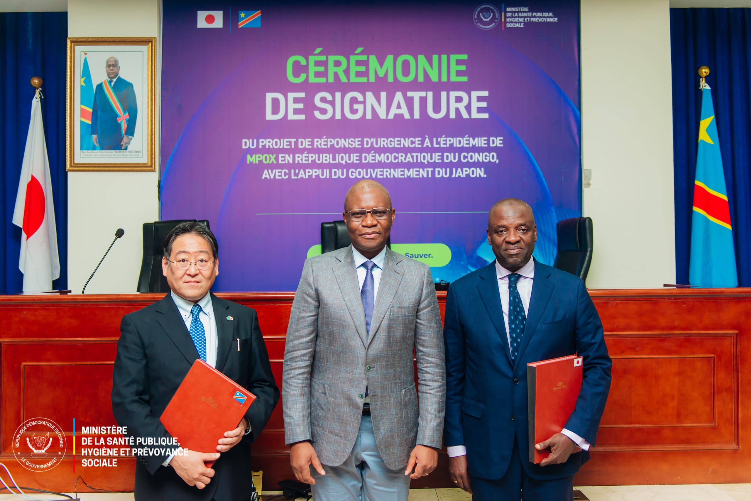 Group of officials at the Secretariat General