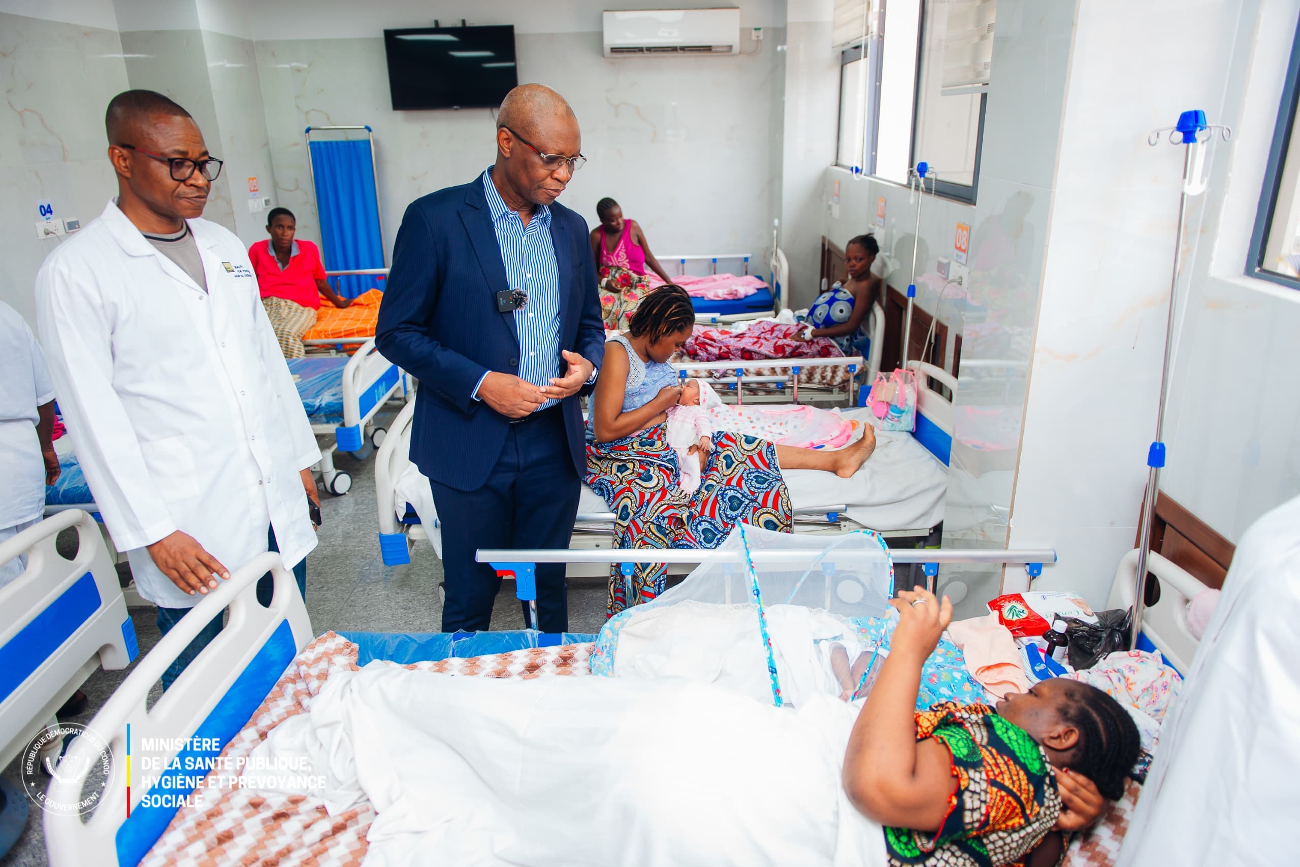 Group of officials at the Secretariat General