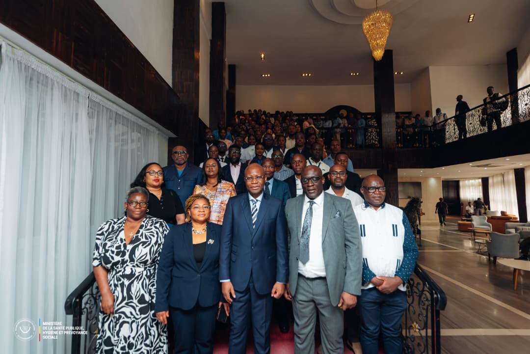 Group of officials at the Secretariat General