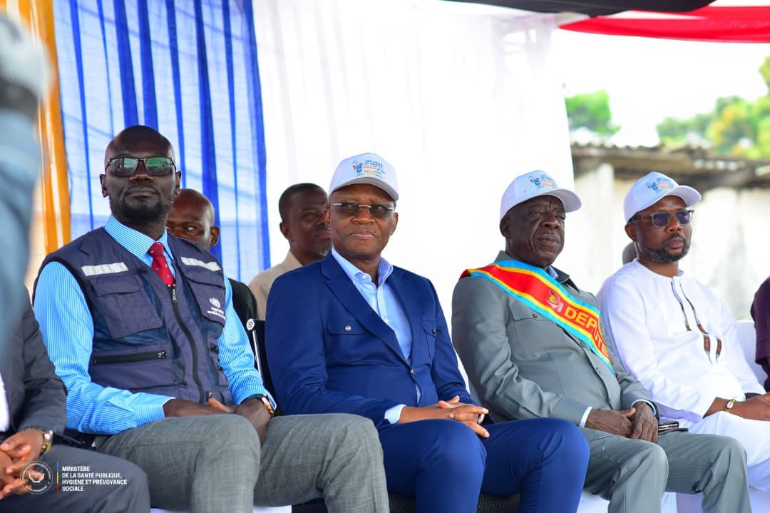 Group of officials at the Secretariat General